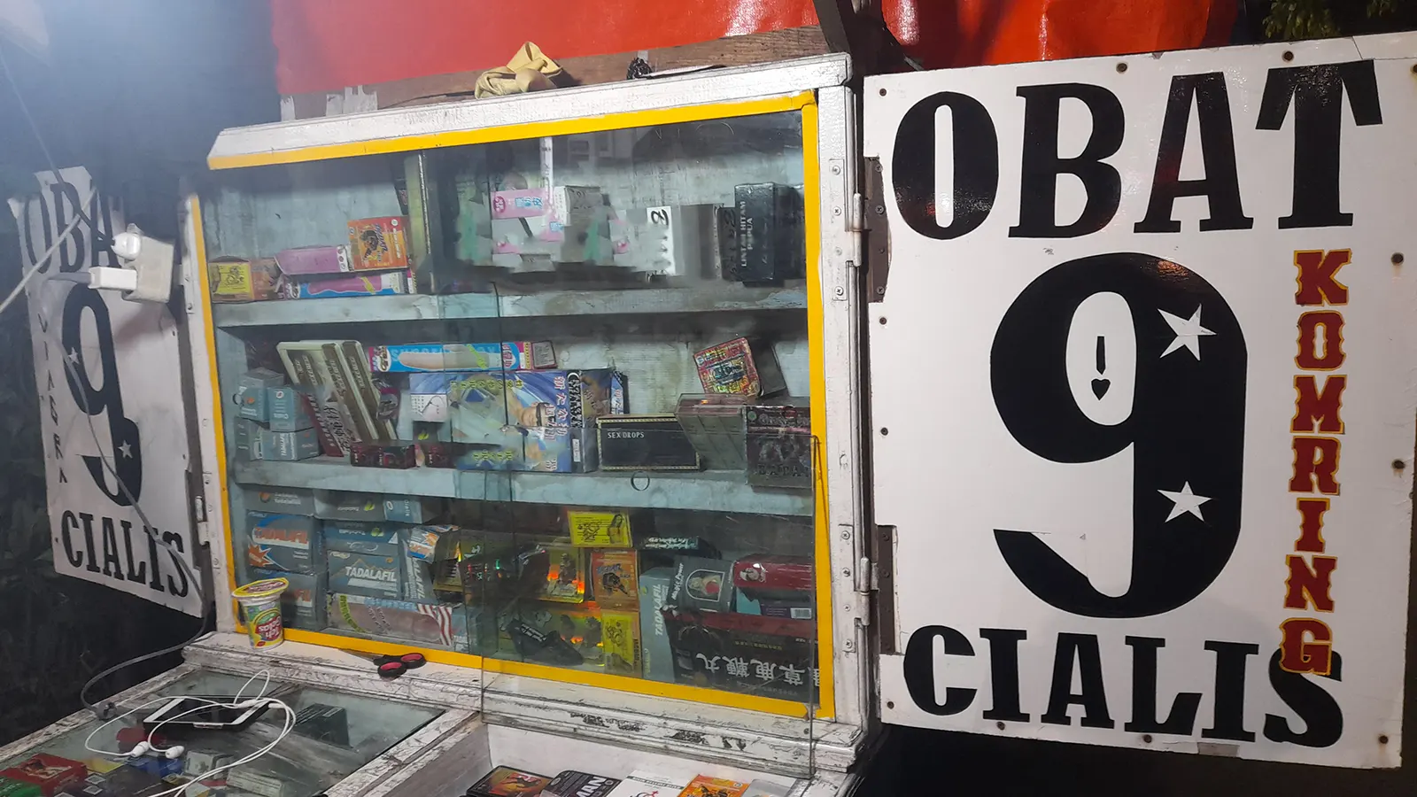 Oknum Satpol PP Diduga Melakukan Pungli ke Sejumlah Penjual Obat Kuat di Mangga Besar