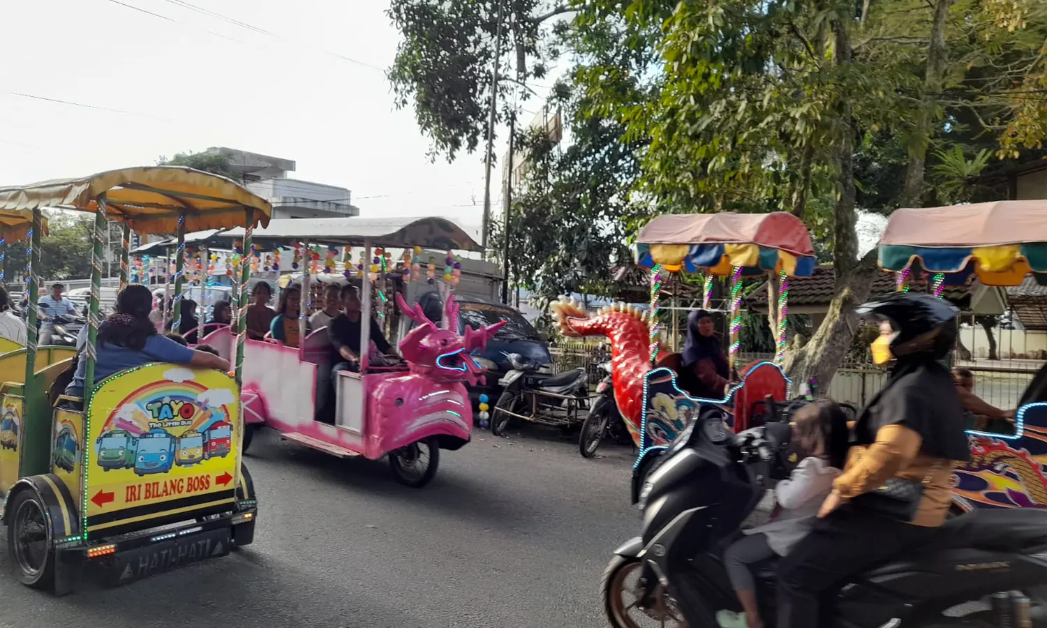 Pengguna Jalan Keluhkan Kemacetan Akibat Odong-odong