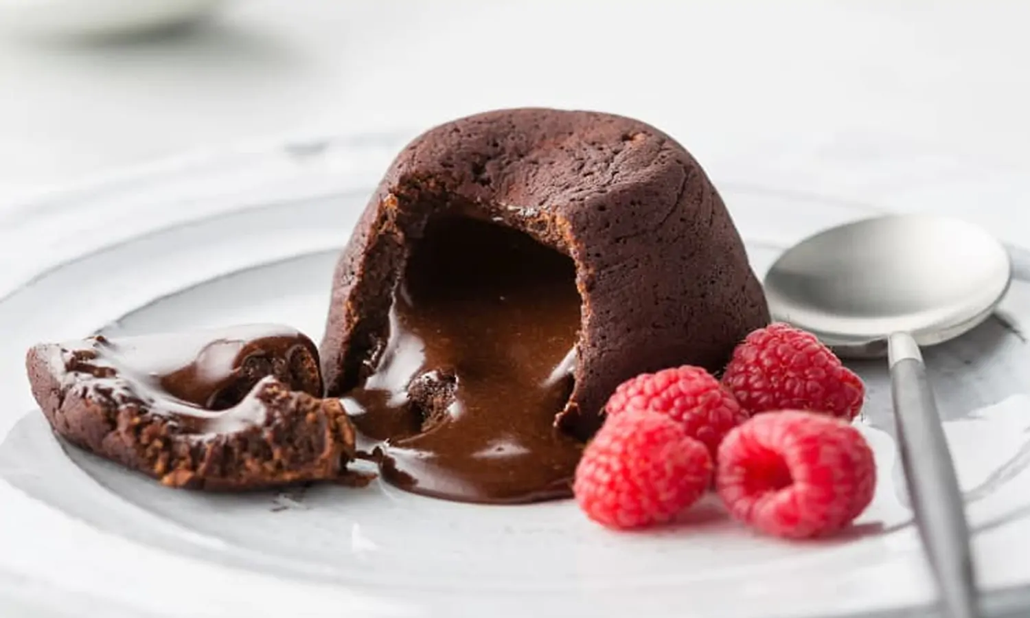 Resep Oreo Lava Cake Lembut dan Anti Gagal, Wajib Coba!