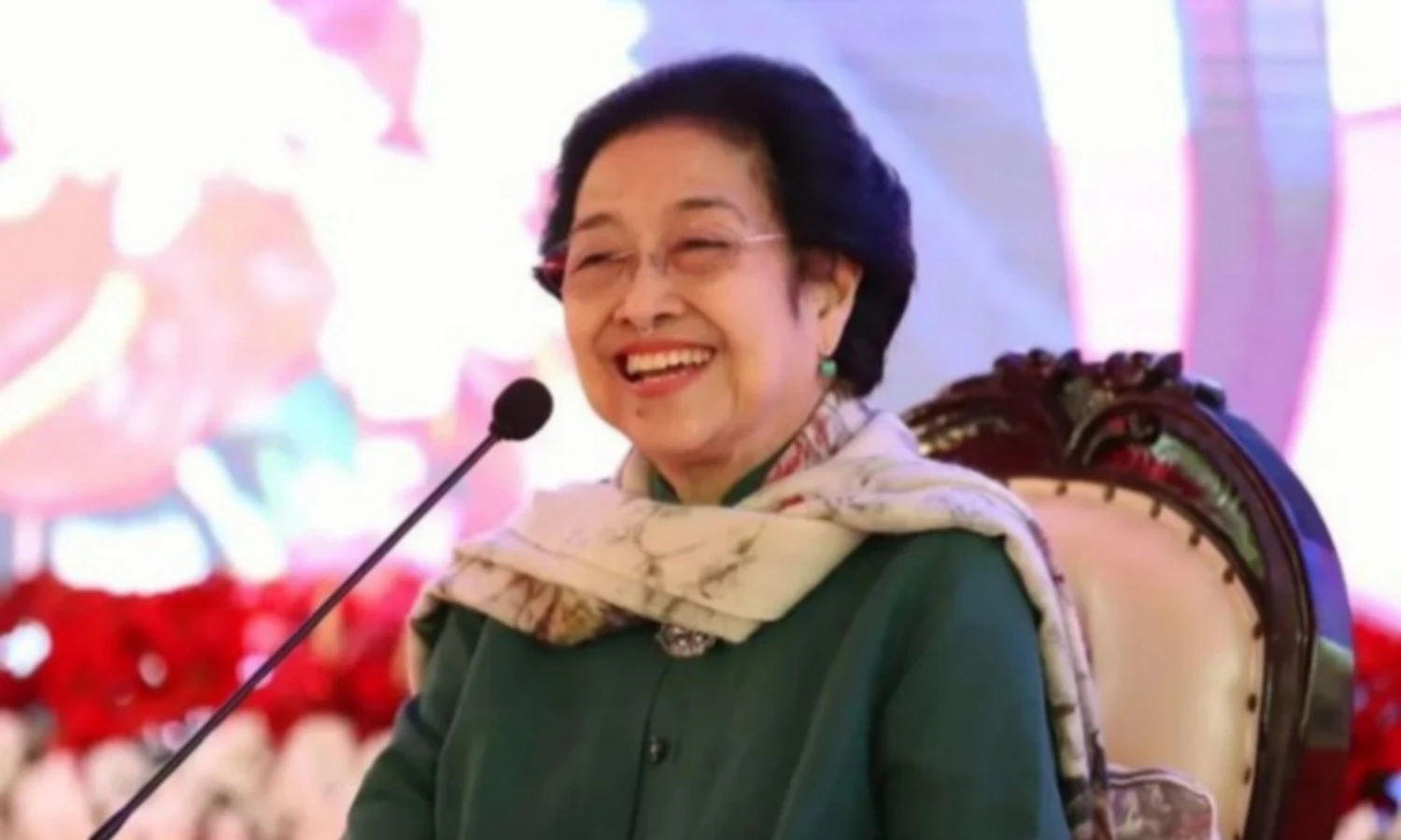 Sebut Pemerintah Bergaya Orde Baru, Megawati Cuci Tangan?