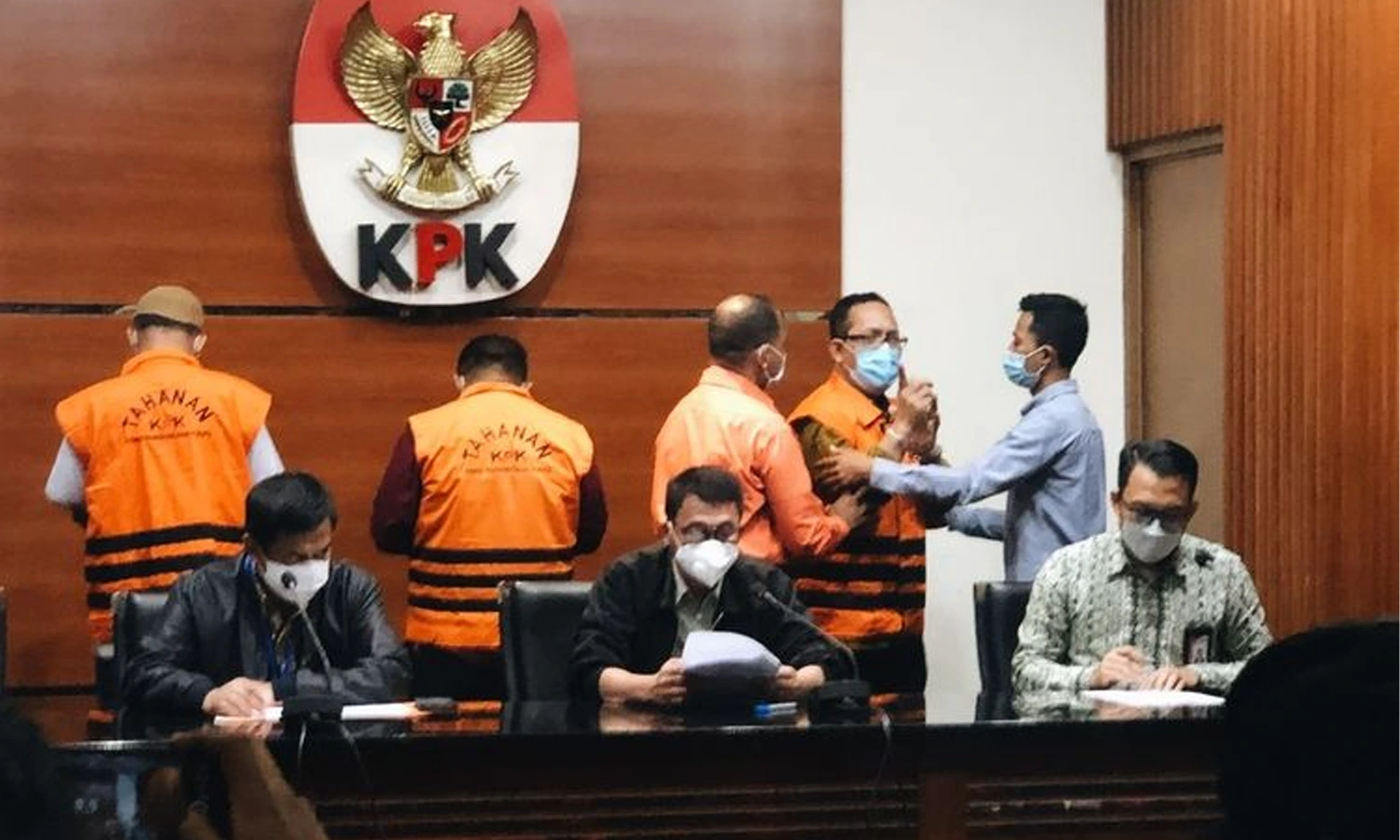 OTT Hakim PN Surabaya Itong Isnaini Hidayat