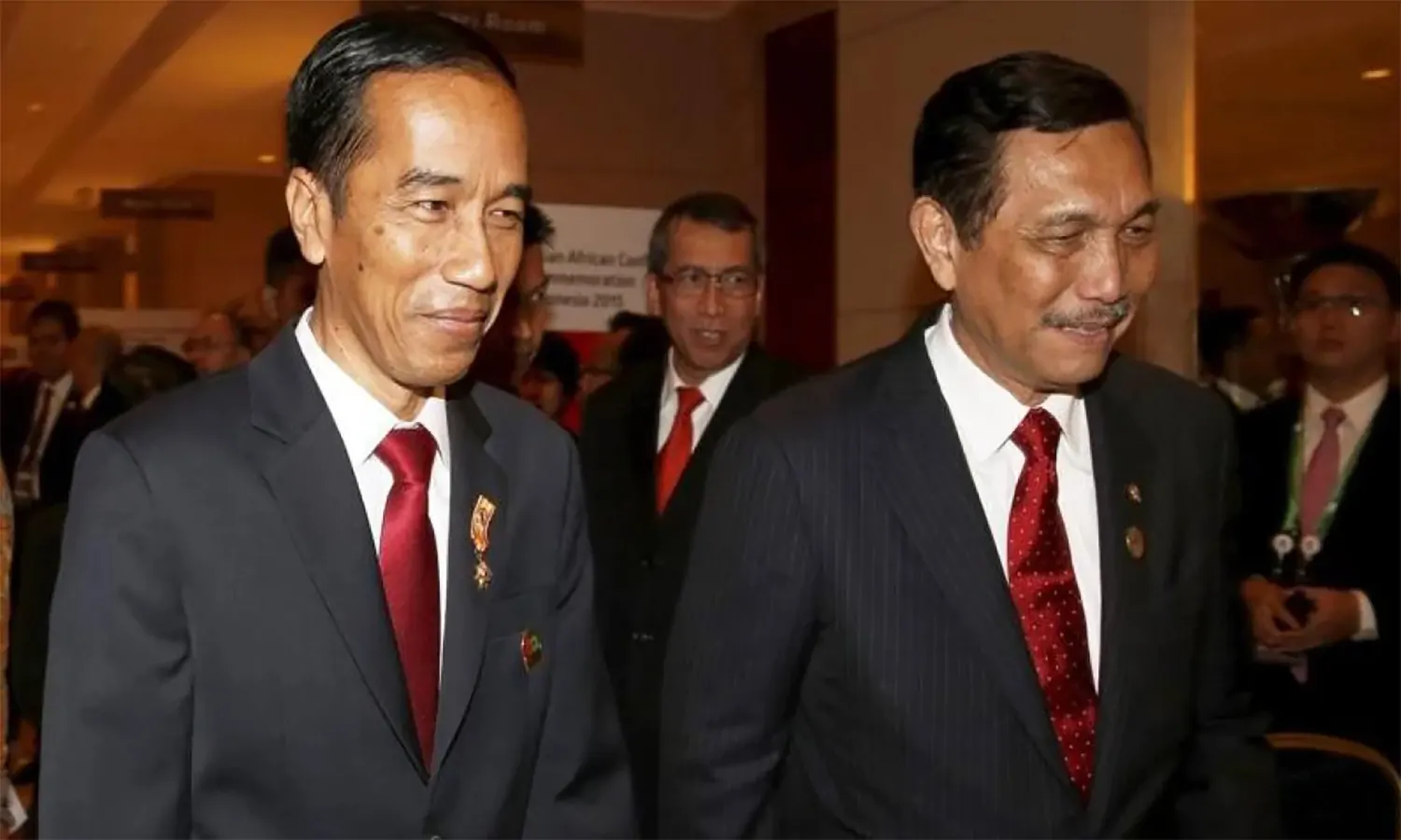 Jokowi Tunjuk Luhut Urus Masalah Minyak Goreng, Berbagai Parpol Beri Kritik
