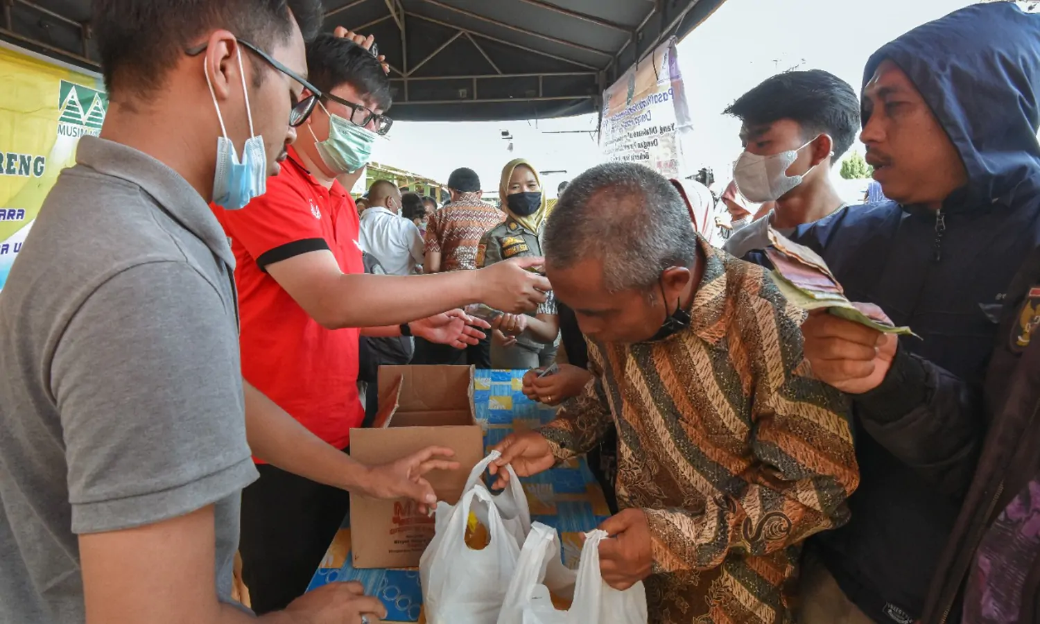 Pemko Padangsidimpuan Gelar Pasar Murah Minyak Goreng
