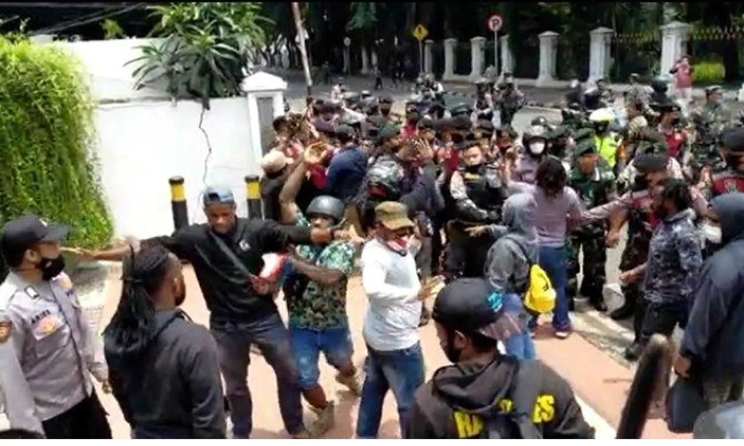 Mahasiswa Demo di Jakarta Tolak Pemekaran Papua, Berakhir Ricuh