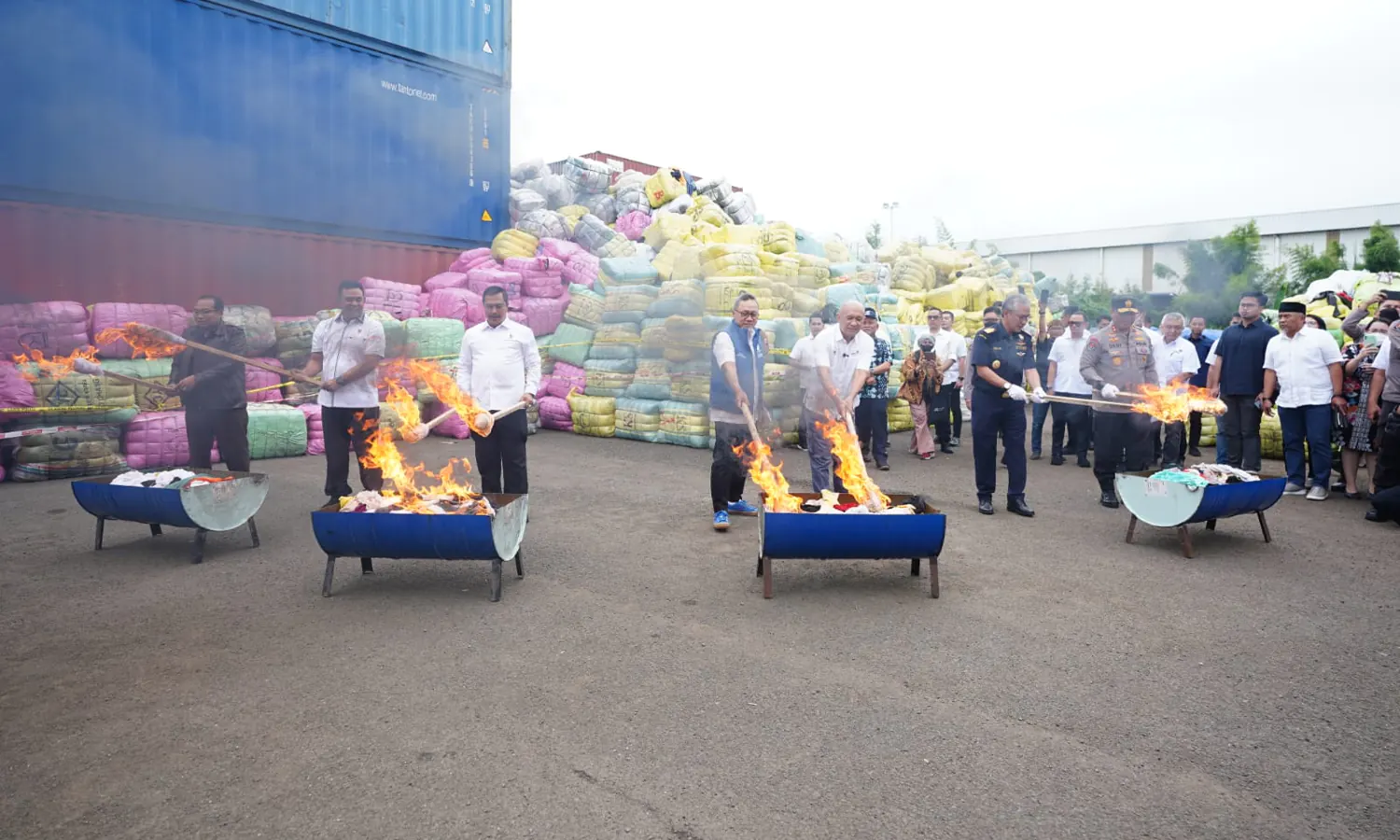 Ganggu Industri dalam Negeri, Pakaian Bekas Impor Kuasai 31 Persen Pasar UMKM
