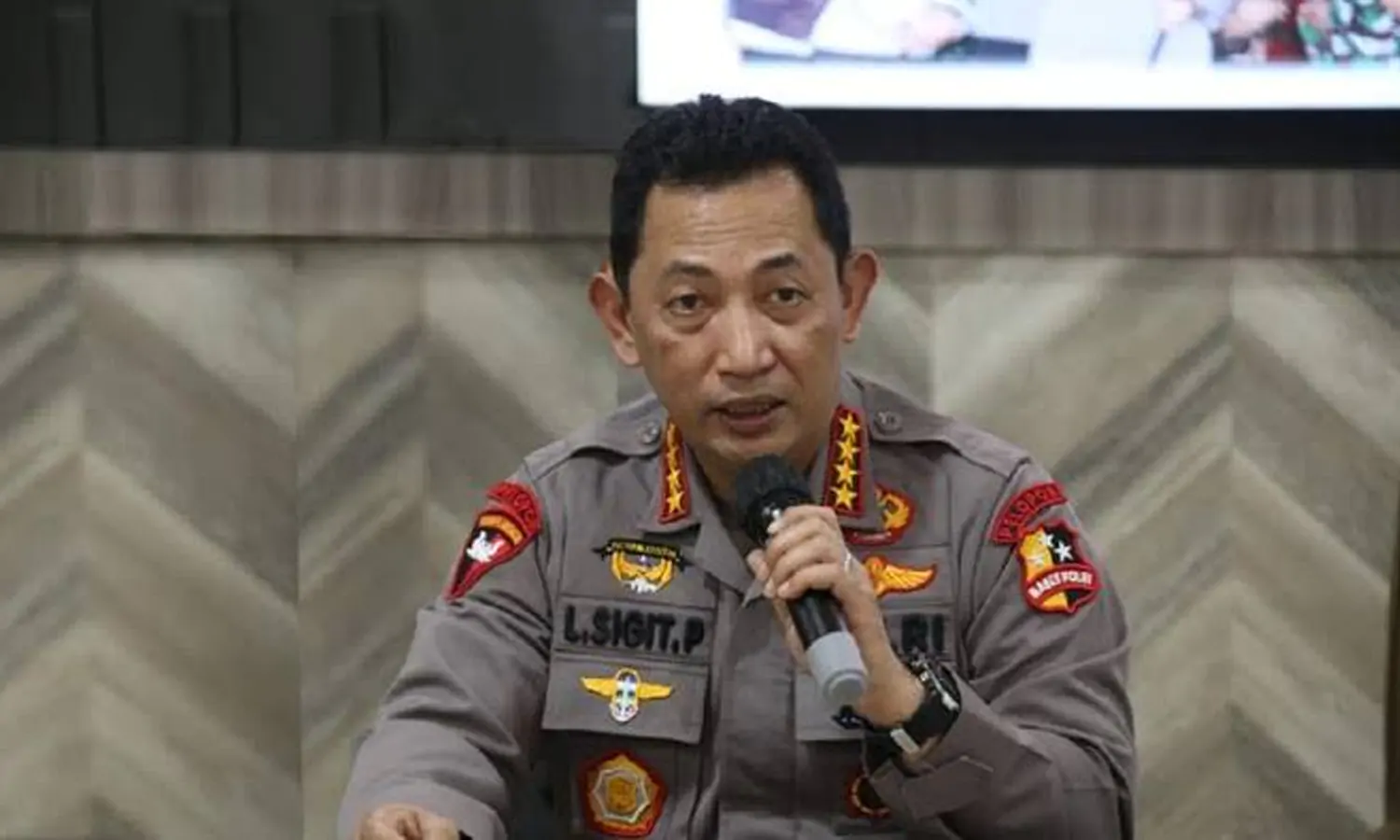 Lakukan Evaluasi Jabatan, 9 Kapolres Sumut Hingga Sulawesi Dicopot dari Jabatannya