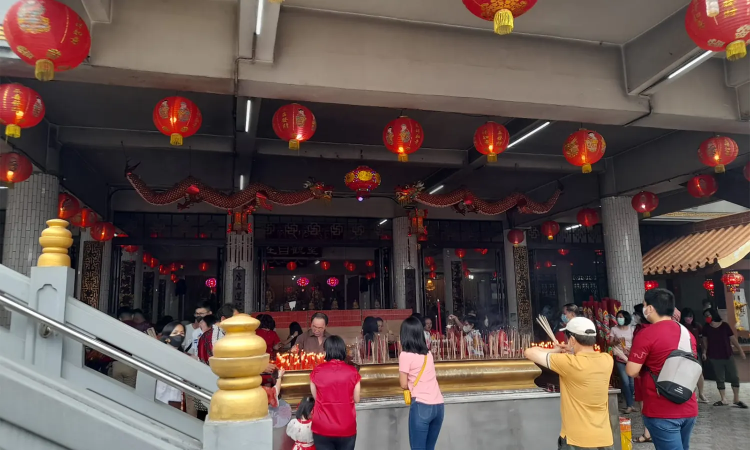 Ribuan Umat Budha Serbu Vihara Avalokitesvara Pematang SiantarÂ 