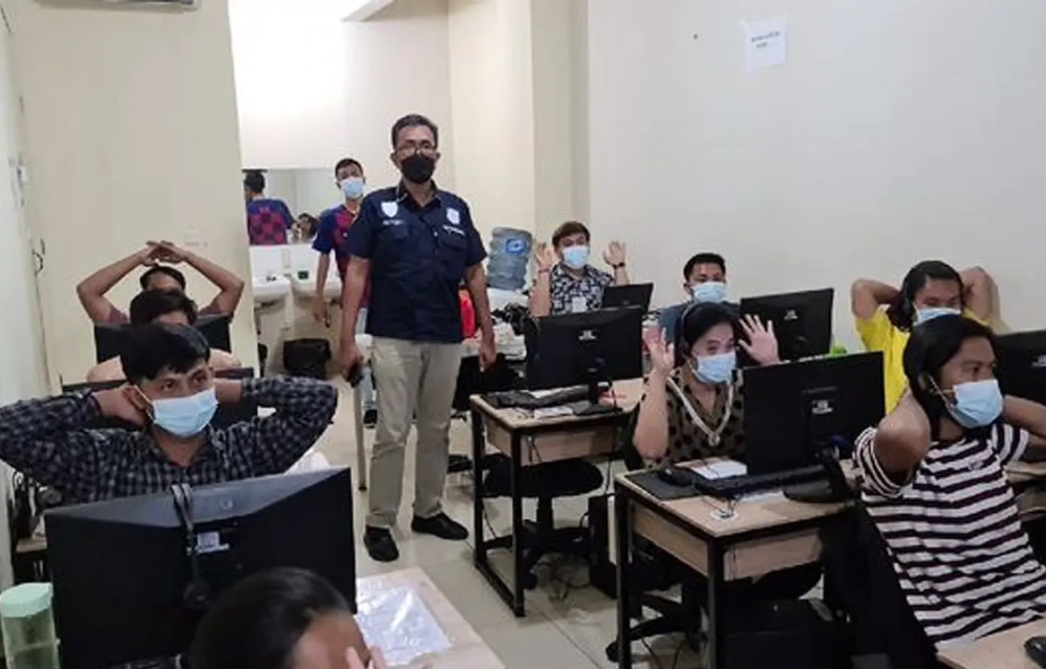 Kantor Pinjaman Online di Jakarta Barat Digerebek, 56 Karyawan Diamankan