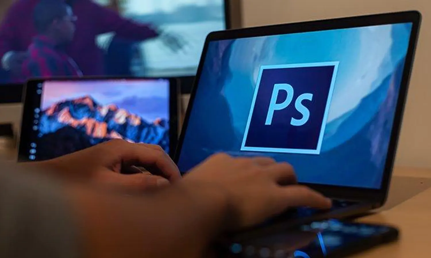 Photoshop Ikut Gunakan Teknologi AI Untuk Pemula