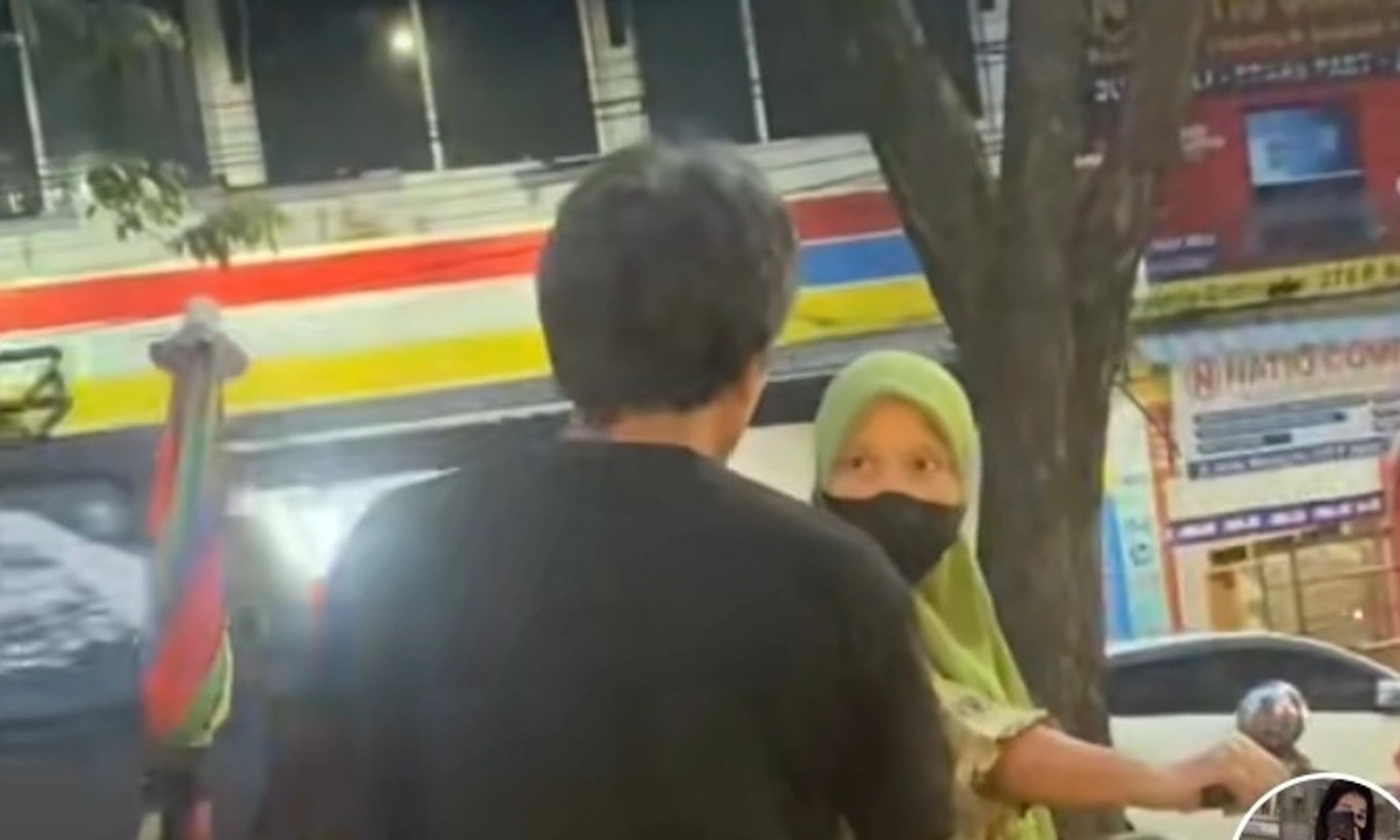 Beringas Preman di Medan Pungli Wanita Pedagang Mi Pecel, Begini Respons PolisiÂ 