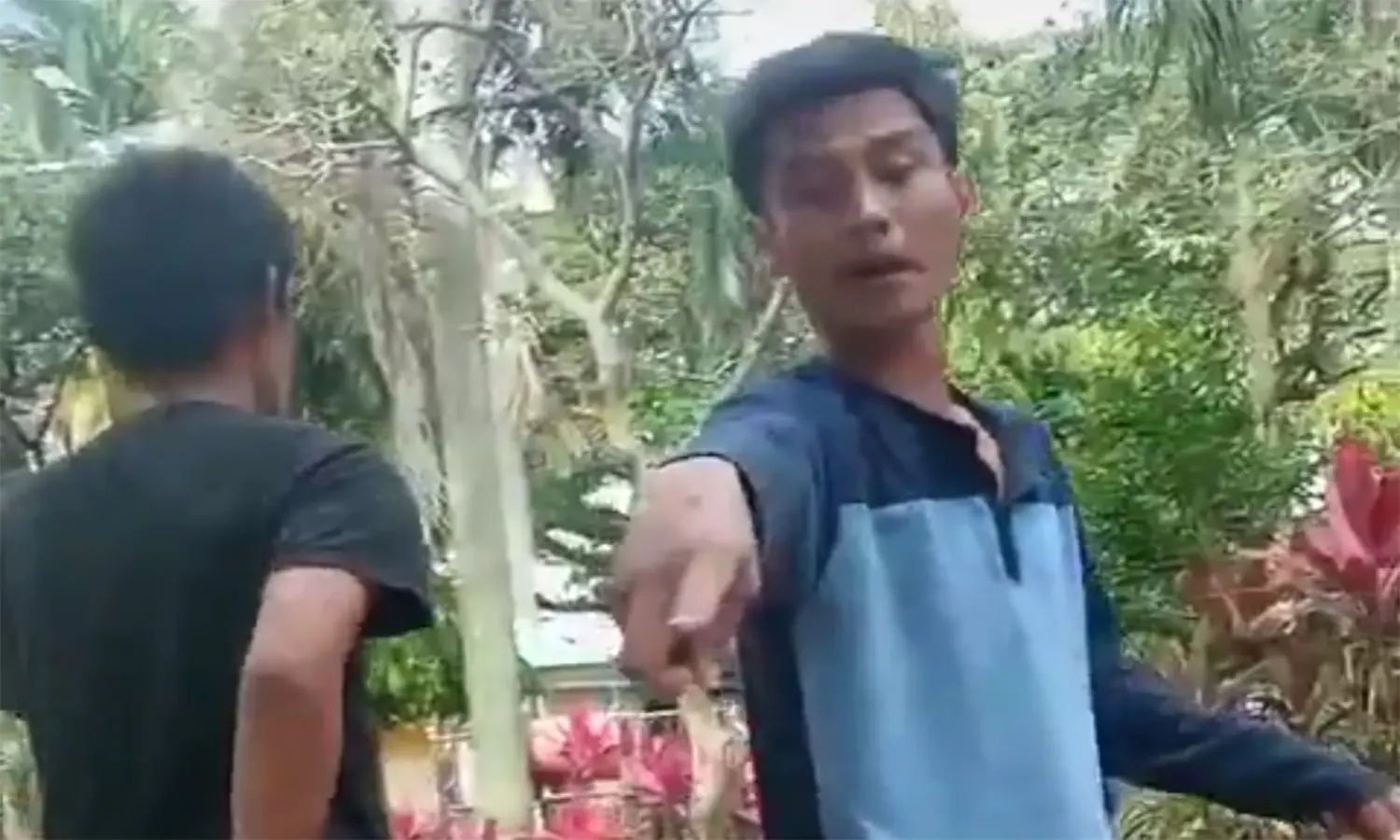 Meresahkan, Preman Pungli Pengunjung di Taman Teladan Medan Minta Uang PS Rp10 Ribu