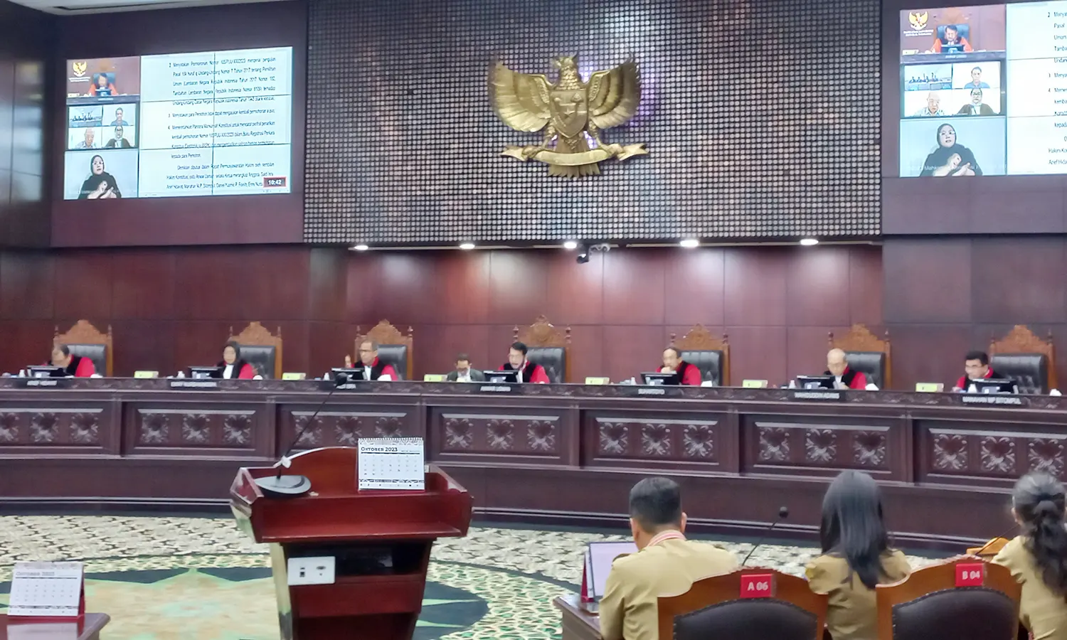 MK Tolak Gugatan Batas Usia Capres dan Cawapres, Dua Hakim Berbeda Pendapat