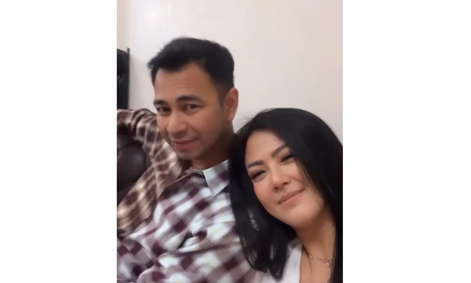 Raffi Ahmad Selingkuh dengan Nita Gunawan?