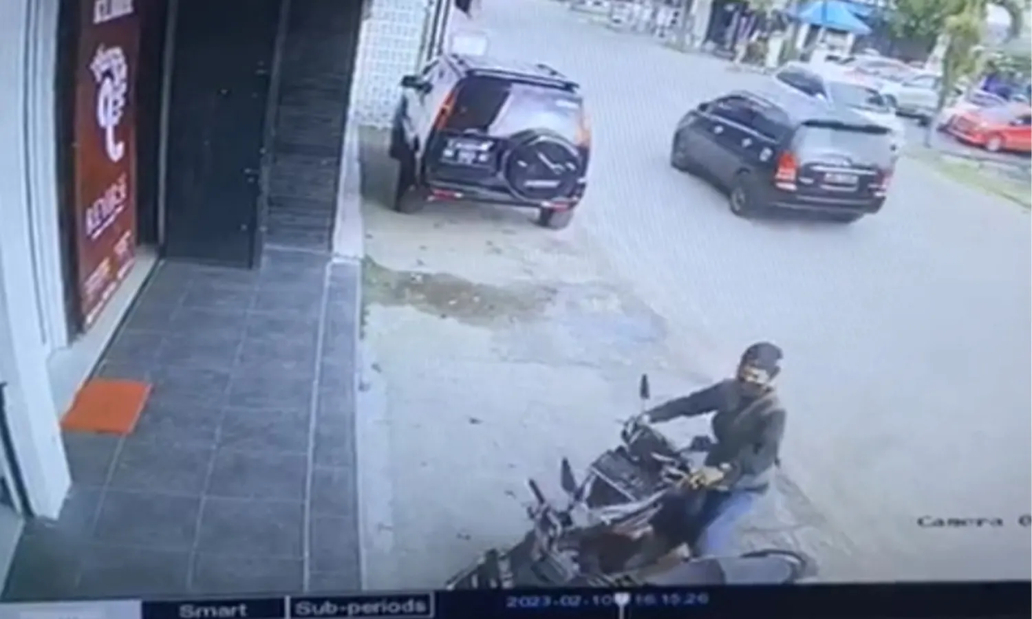 Asyik Ngedit Video, Honda Beat Digondol Maling