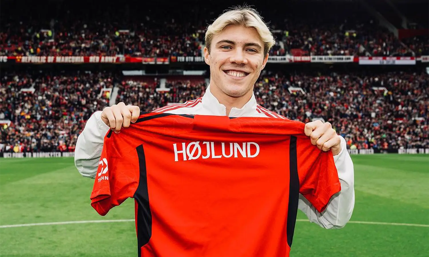Rasmus Hojlund Resmi Bergabung dengan Manchester United