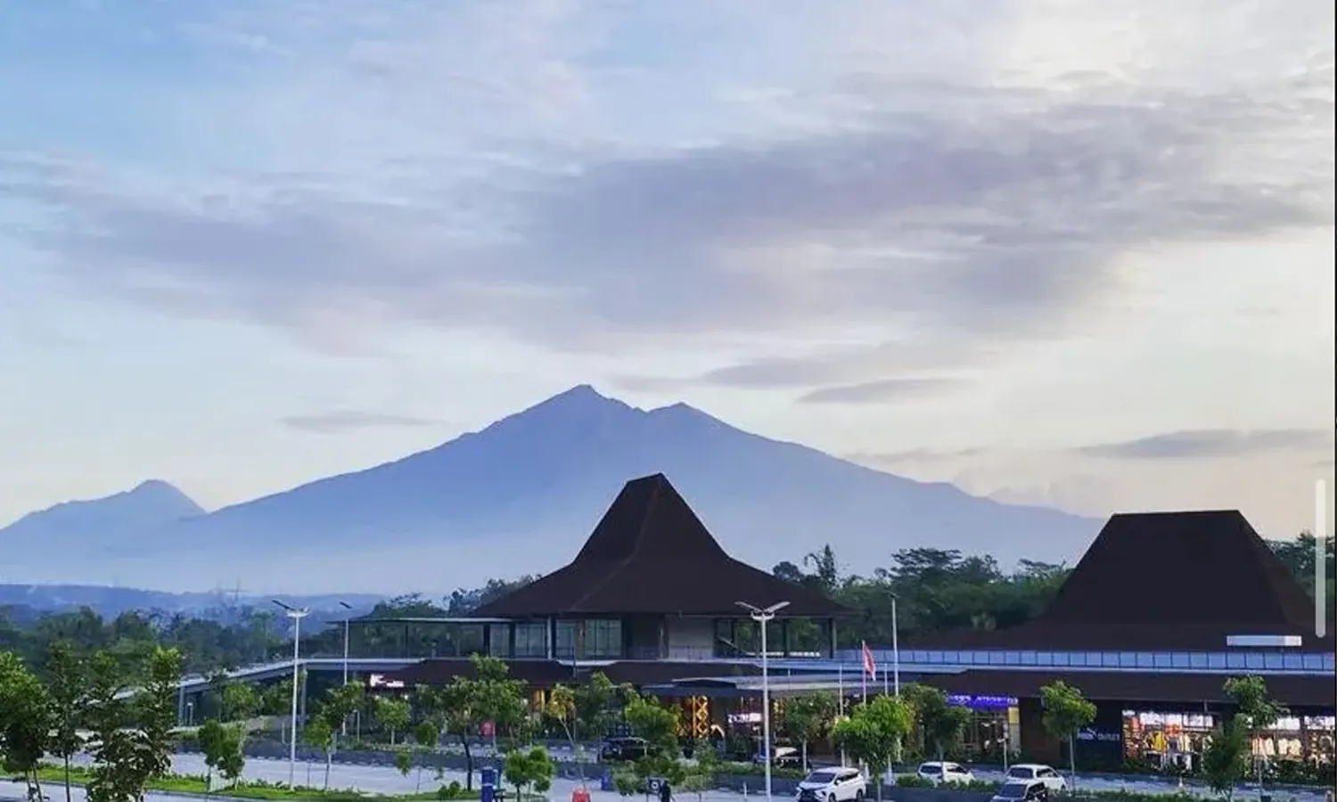 Mengintip Kemewahan Rest Area Pendopo Km 456 Salatiga