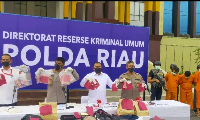 Polda Riau Ungkap Perampokan Modus Baru, Sandera Teknisi ATM dan Rampas Uang Senilai 775Juta