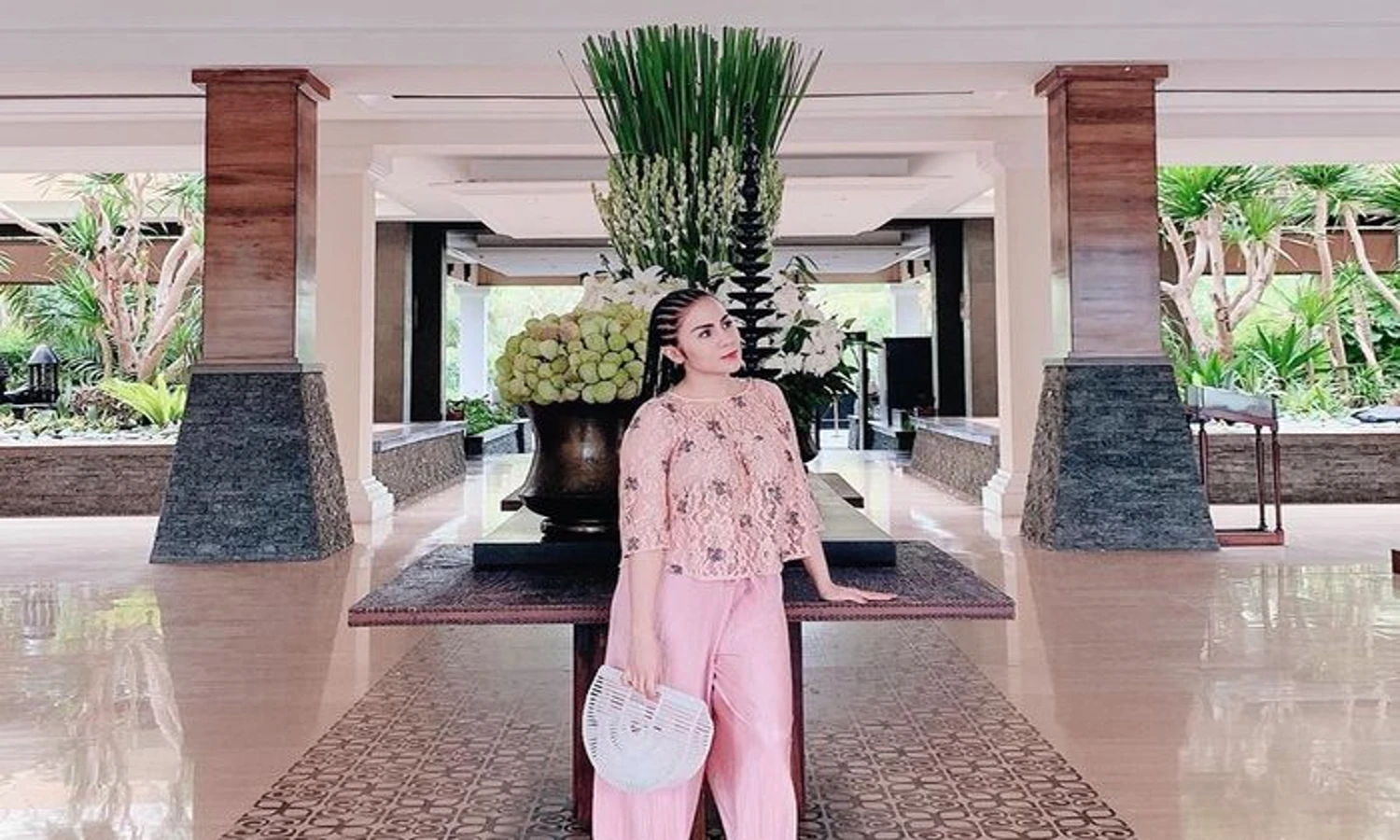 Intip Mewahnya Rumah Momo Geisha, Fasilitas Lengkap hingga Punya Chef Pribadi