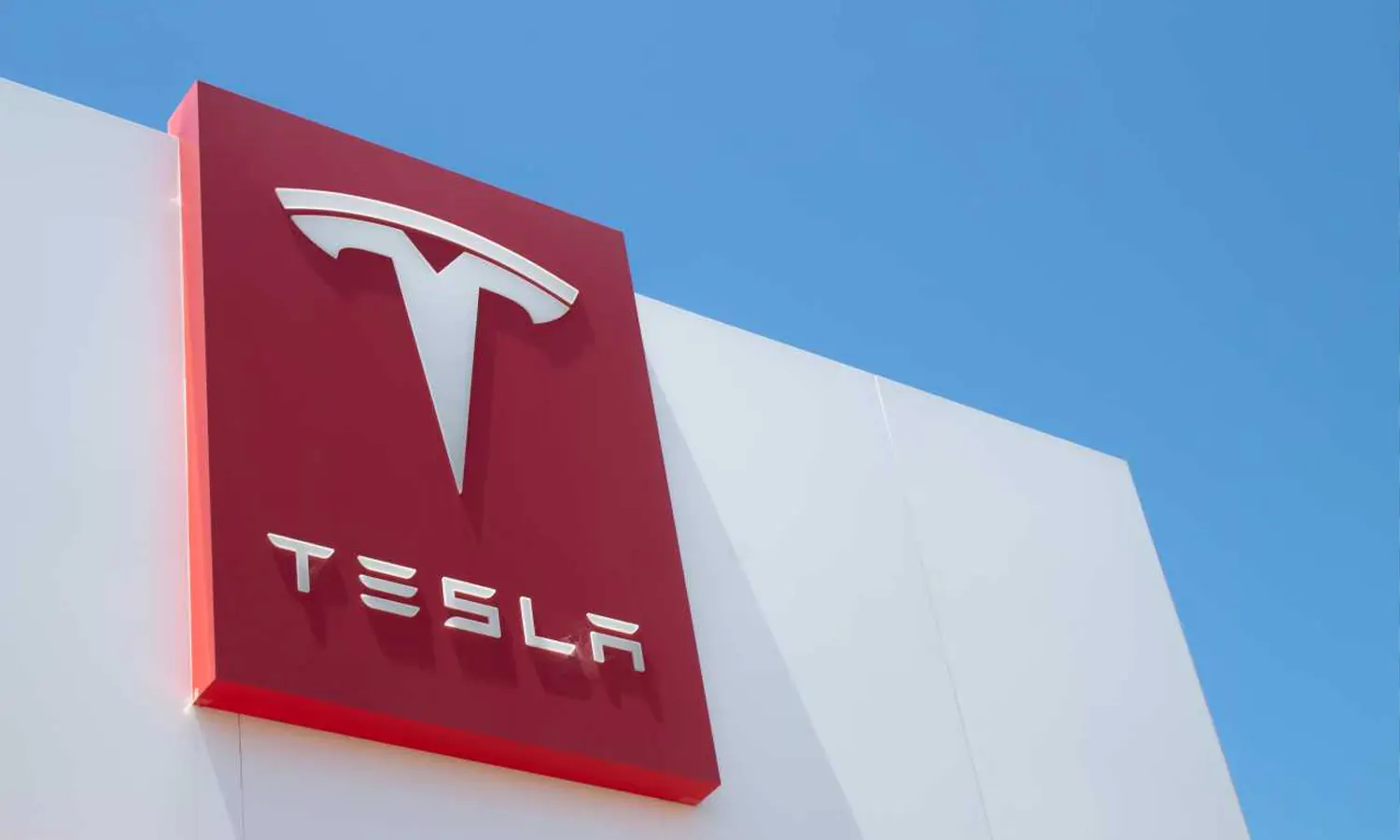 Tesla Harus Bayar Denda ke Mantan Karyawannya Senilai Rp 1,9 Triliun