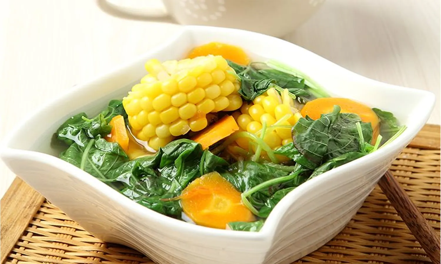 Resep Sayur Bening Bayam, Hidangan Simple ala Rumahan