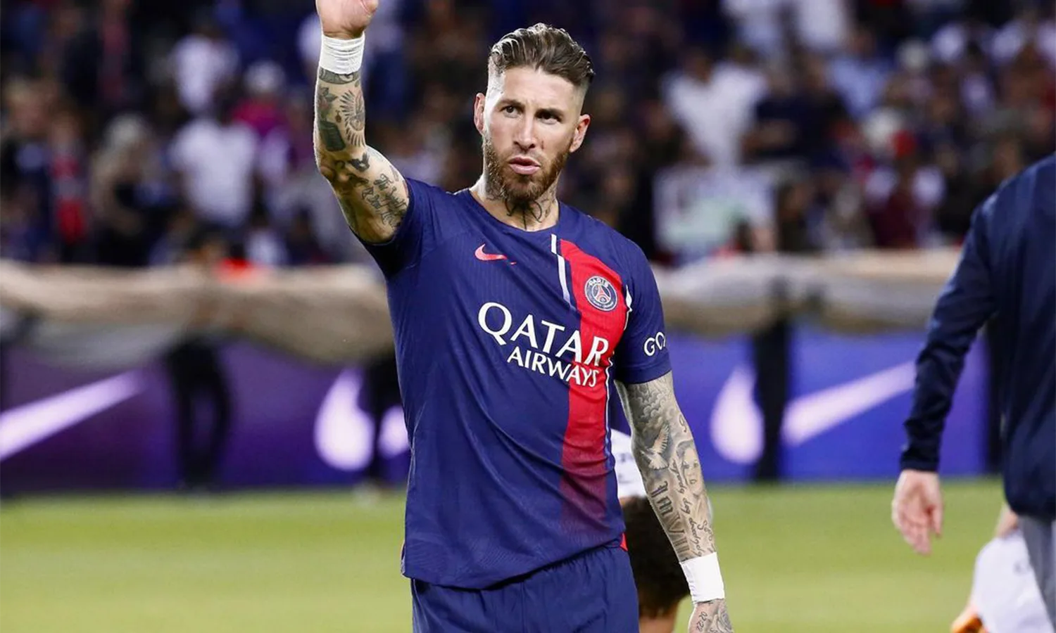 Berstatus Tanpa Klub, Sergio Ramos Berpeluang Reuni dengan Jose Moruinho di AS Roma