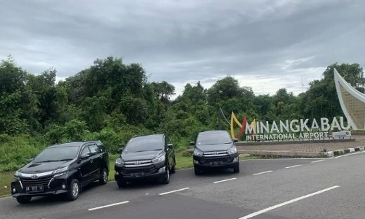 6 Tempat Sewa Mobil Padang Bukittinggi Murah dan Bisa Lepas Kunci