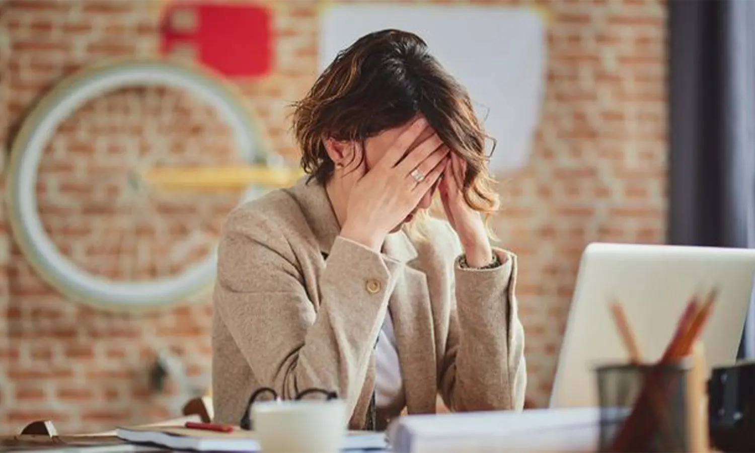 Kenali Tanda-tanda Stress, Beserta Cara Mengatasinya