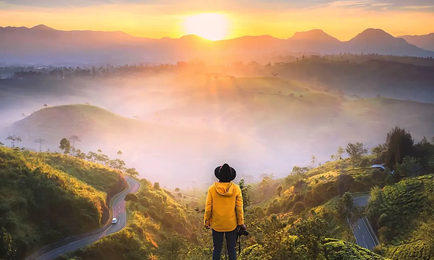 Sunrise Point Cukul Pangalengan: Daya Tarik, Harga Tiket Masuk, Jam Buka, dan Lokasinya