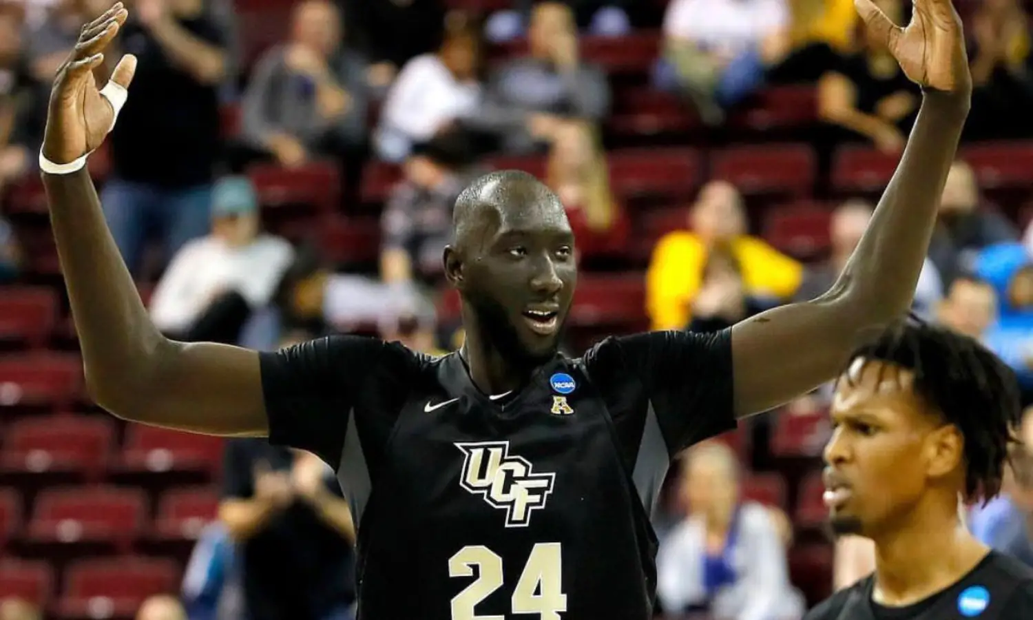 Pernah Jadi Pebasket Tertinggi di NBA, Tacko Fall Akan Pindah ke Klub China
