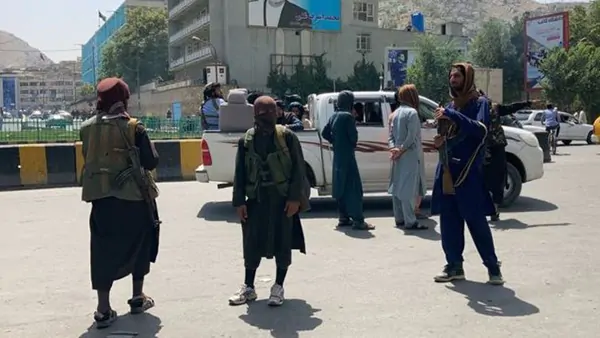 Suasana Kota Kabul Afghanistan Setelah dikuasai Taliban, Banyak Warga Terjebak Di Bandara