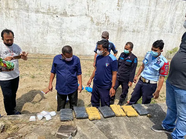 Lapas Siantar Kembali Gagalkan Masuknya Sabu dan Ganja Yang Dilempar Dari Luar Tembok