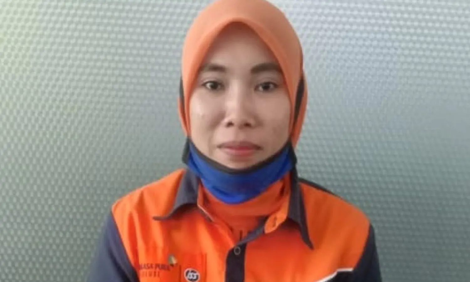 Cleaning service Wanita Kembalikan Emas Yang Ditemukan di Toilet Bandara