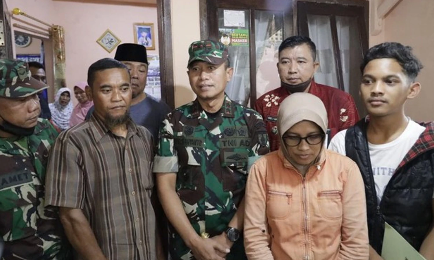 Tendang Aremania di Kanjuruhan, Anggota TNI Minta Maaf