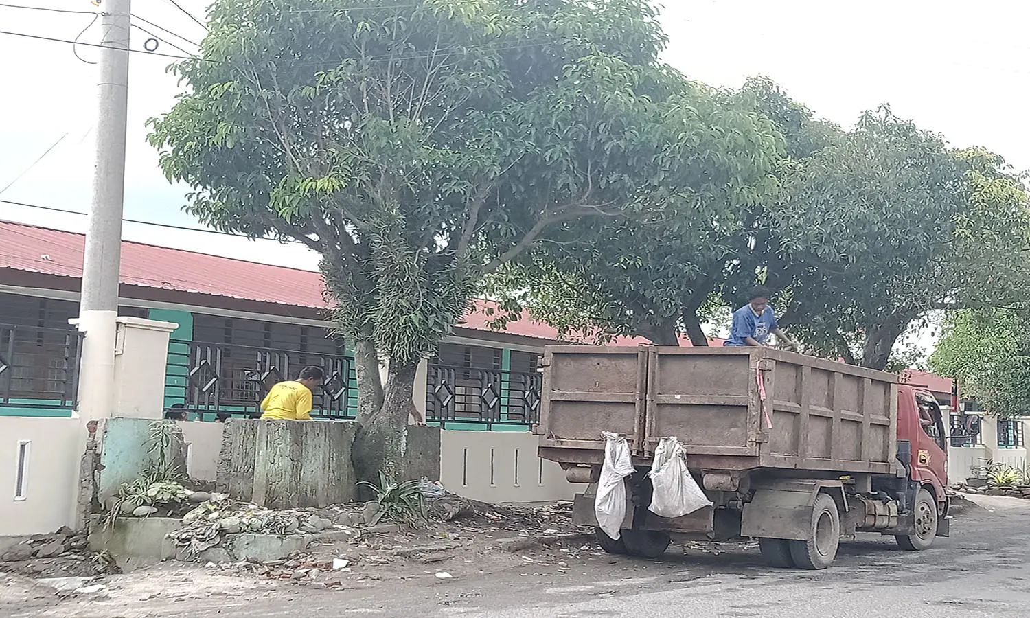Habiskan Rp150 Juta untuk Pengadaan Stiker Wajib Retribusi Sampah di Pematang Siantar