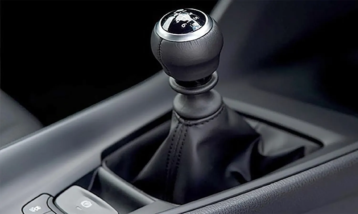 Gigi Transmisi Mobil Manual Sering Loncat? Kenali Penyebab dan Cara Mengatasinya