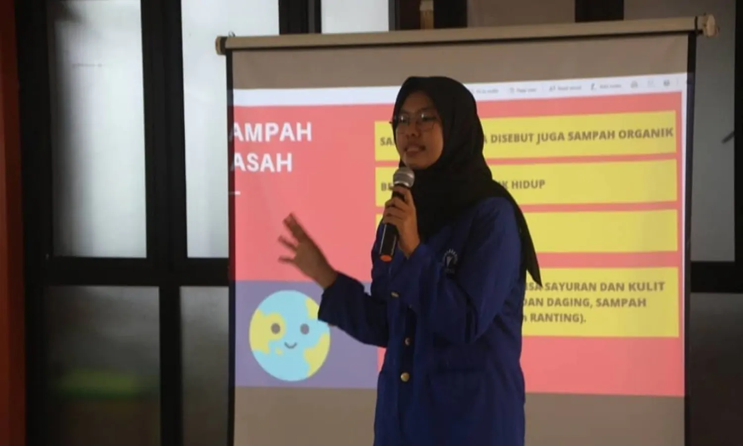 Keren! Mahasiswi Asal Medan Buat Bed Rumah Sakit Dari Limbah Medis 