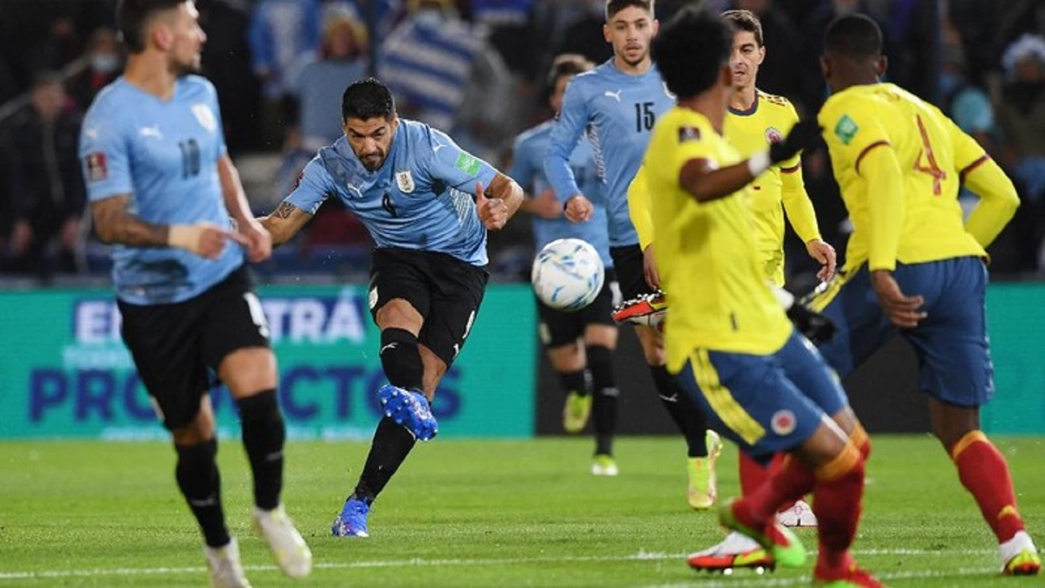 Hasil Kualifikasi Piala Dunia Zona CONMEBOL: Uruguay Melawan Kolombia, Pertandingan Berakhir 0-0.