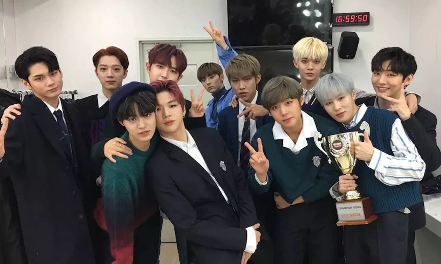 Wanna One Dikabarkan Comeback, Mnet Buka Suara