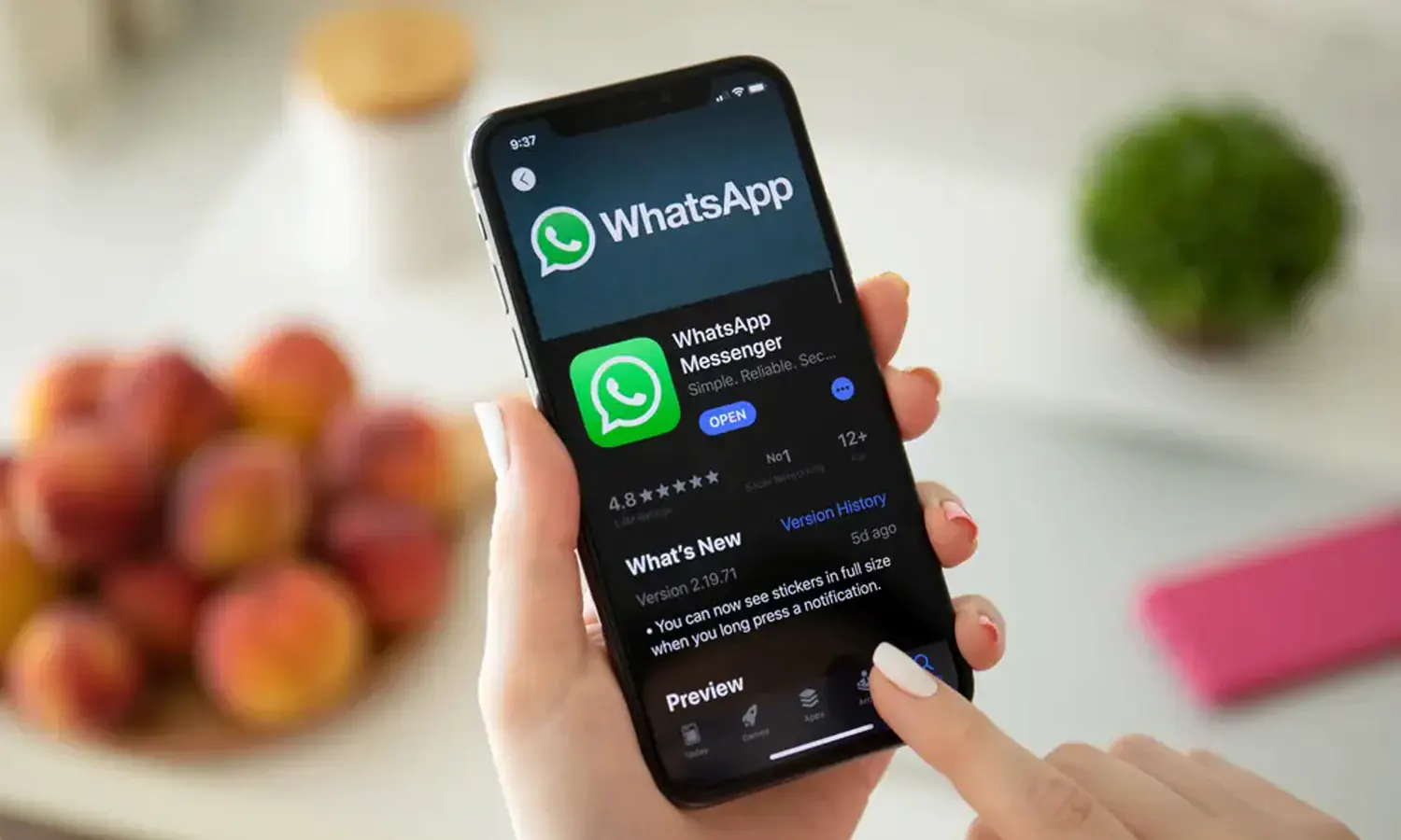 WhatsApp Uji Coba Putar GIF Secara Otomatis