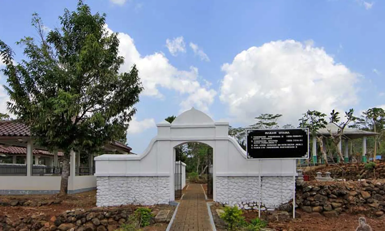 5 Rekomendasi Tempat Wisata Religi di Banyumas yang Menarik Untuk Dikunjungi