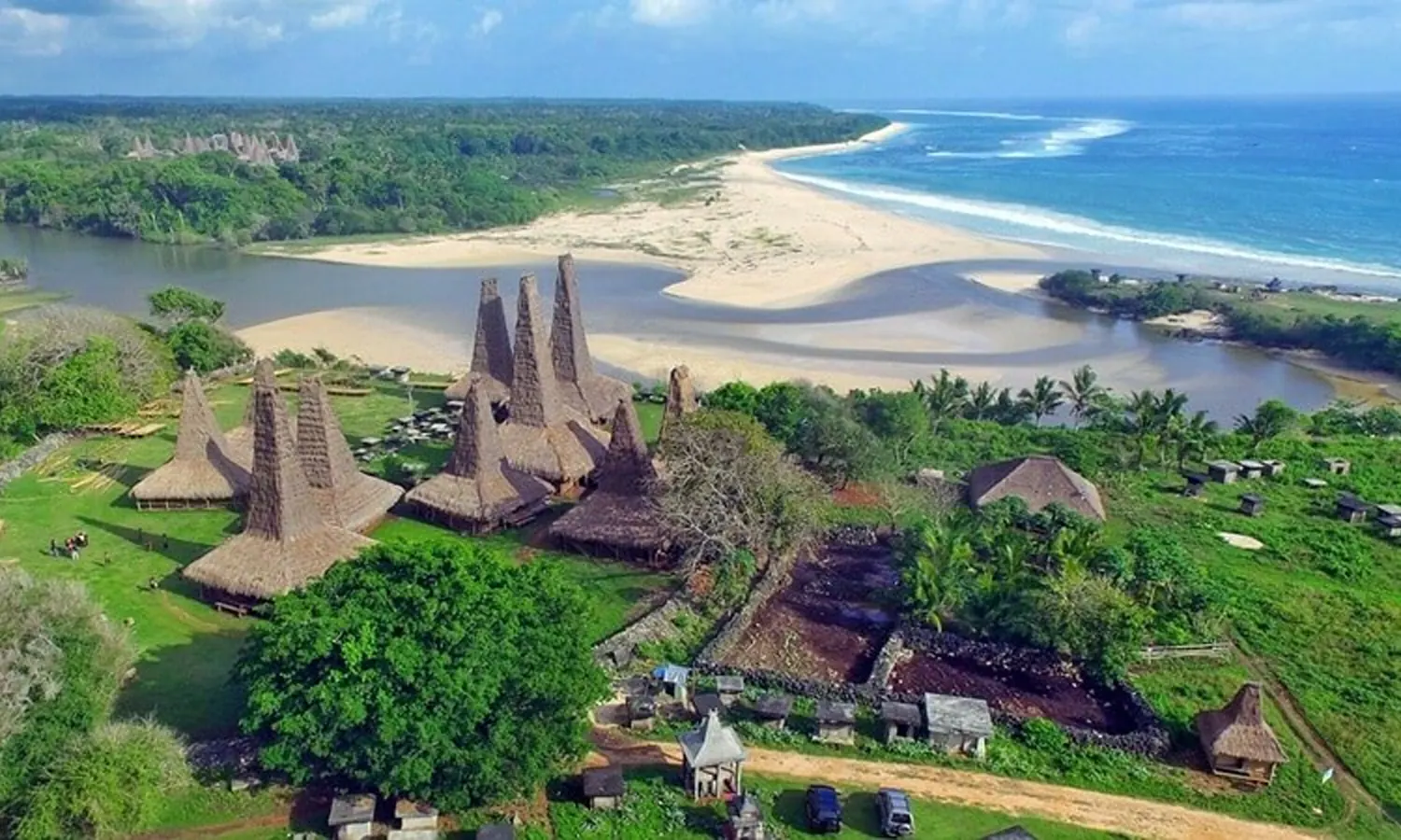 10 Tempat Wisata di Pulau Sumba NTT Terbaik, Wajib Masuk List Liburan Akhir Tahun