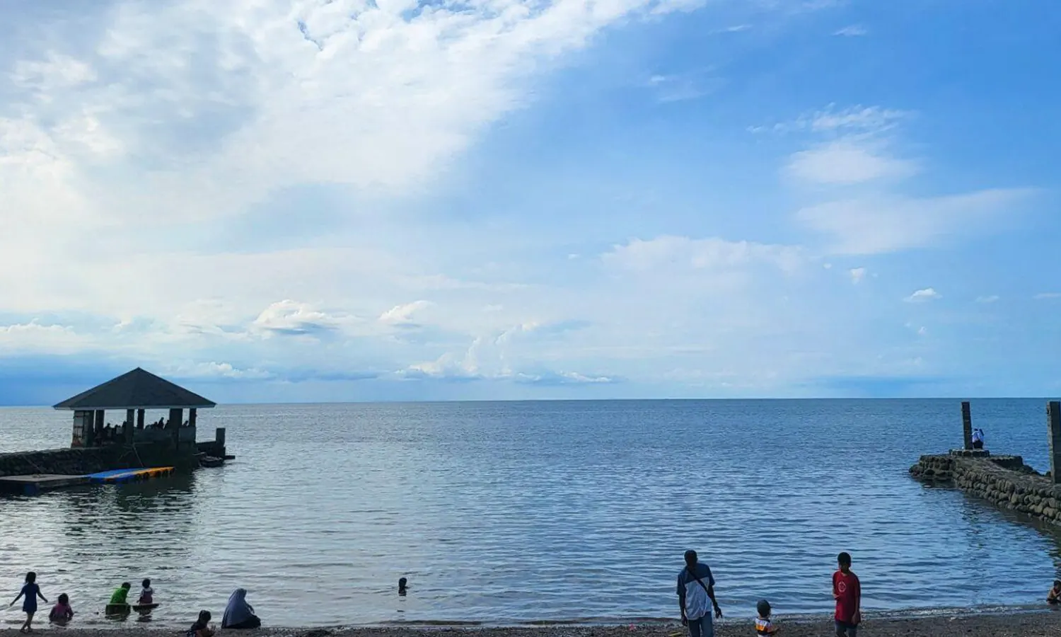 Pantai Utama Raya: Daya Tarik, Harga Tiket Masuk dan Lokasinya