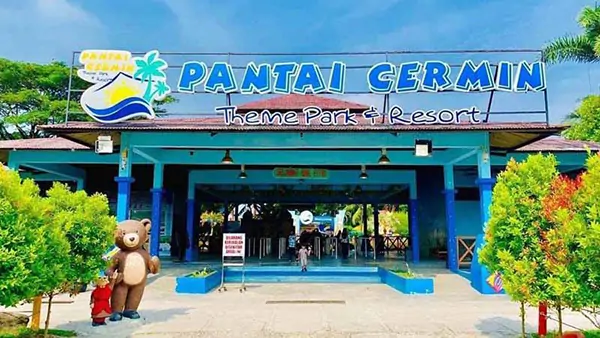 Polisi Bubarkan Kerumunan Pesta Ulang Tahun di Pantai Cermin Sergai
