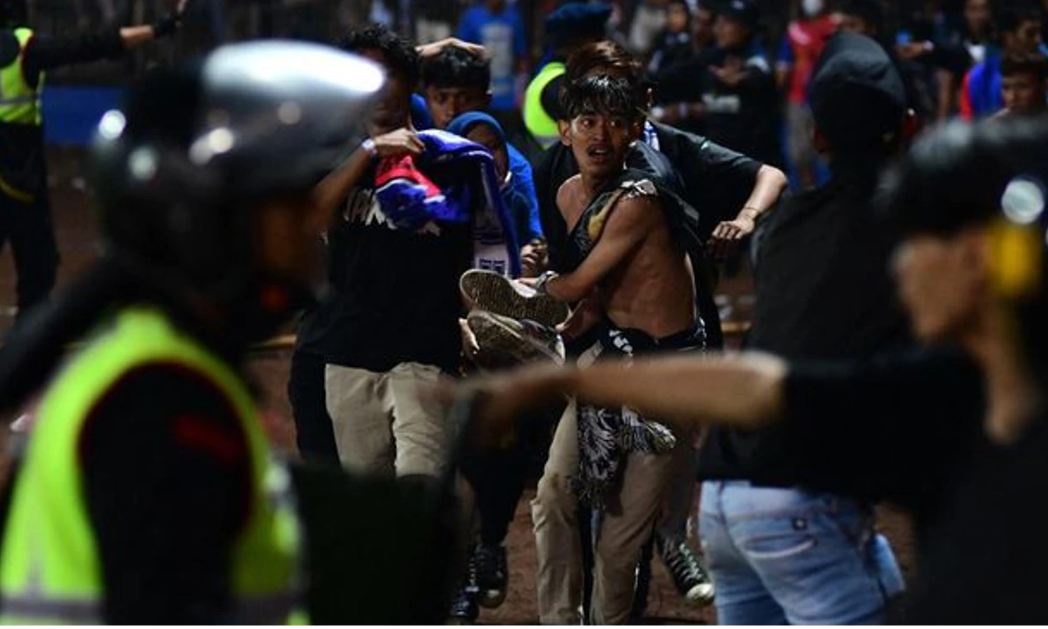 Kapolri Tawarkan Anak Korban Tragedi Kanjuruhan Masuk Polisi