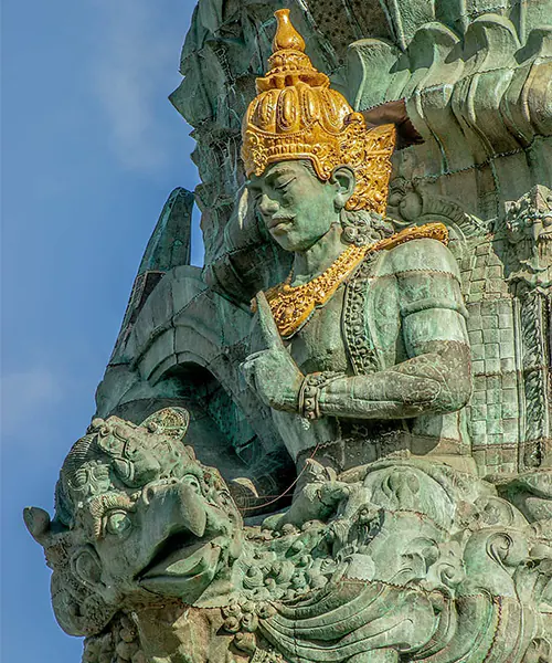 Patung Garuda Wisnu Kencana