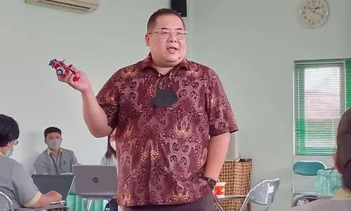 PPDB Jalur Zonasi Kembali Menuai Polemik, Pengamat: Negara Abaikan HAM
