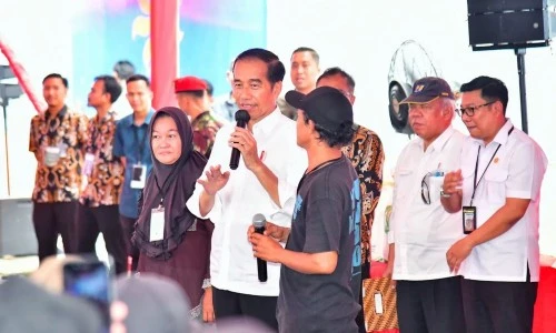 Bansos Jokowi Jelang Pemilu Di Balik Kenaikan Harga Beras