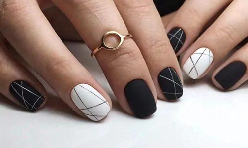 Nail art simple 2 warna