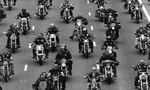 Menelisik Bagaimana Sistem Perekrutan Geng Motor