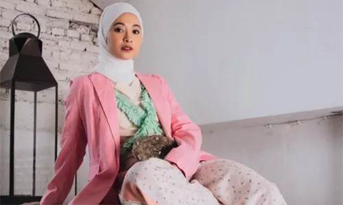 Profil dan Biodata Poppy Bunga, Lengkap Agama, Umur, Pasangan, FTV dan Perjalanan Karier